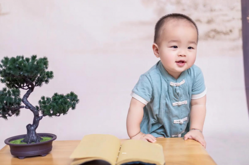 塔城孕妇显怀是几个月